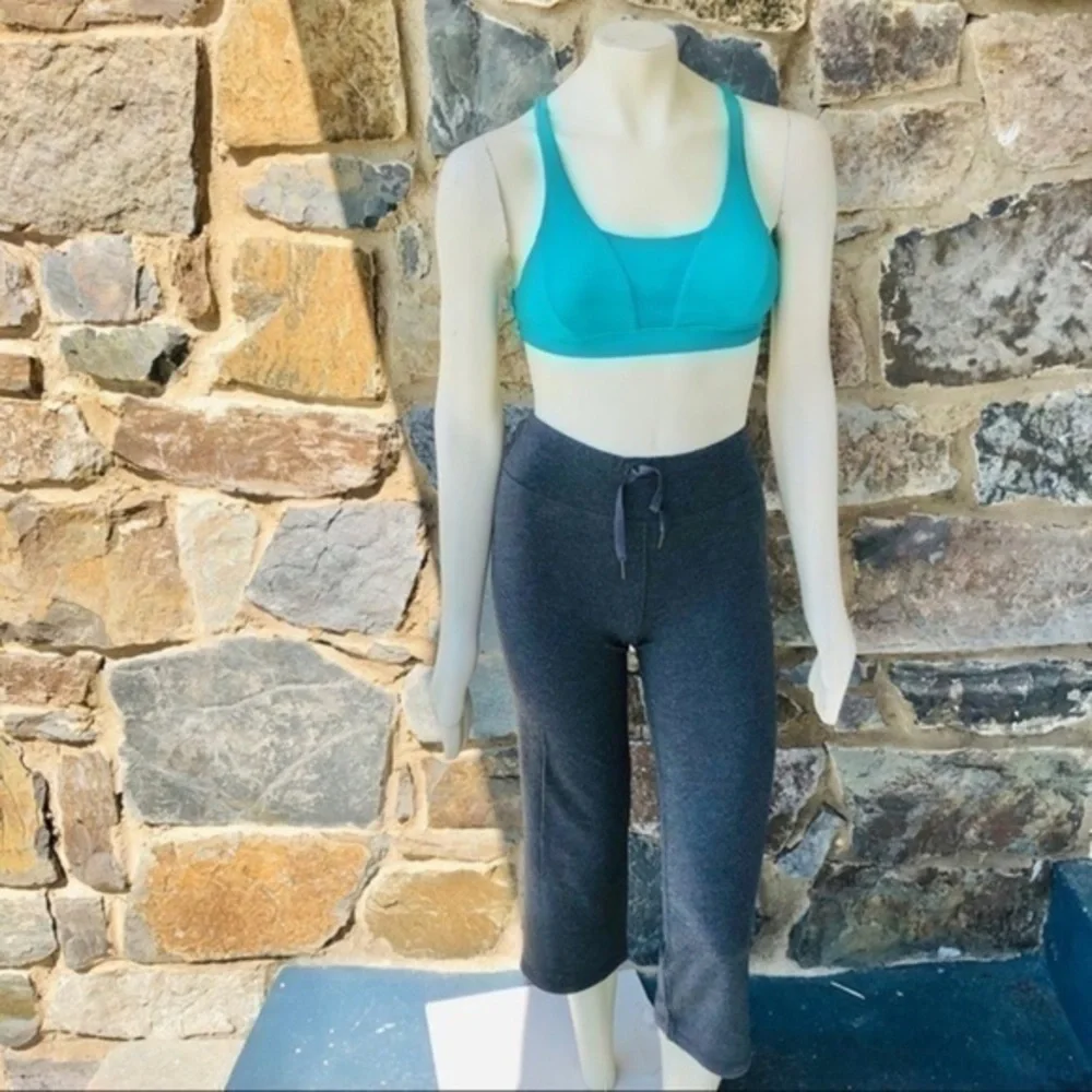 Lululemon Relaxed Fit Crop II Heathered Coal Sz 4
